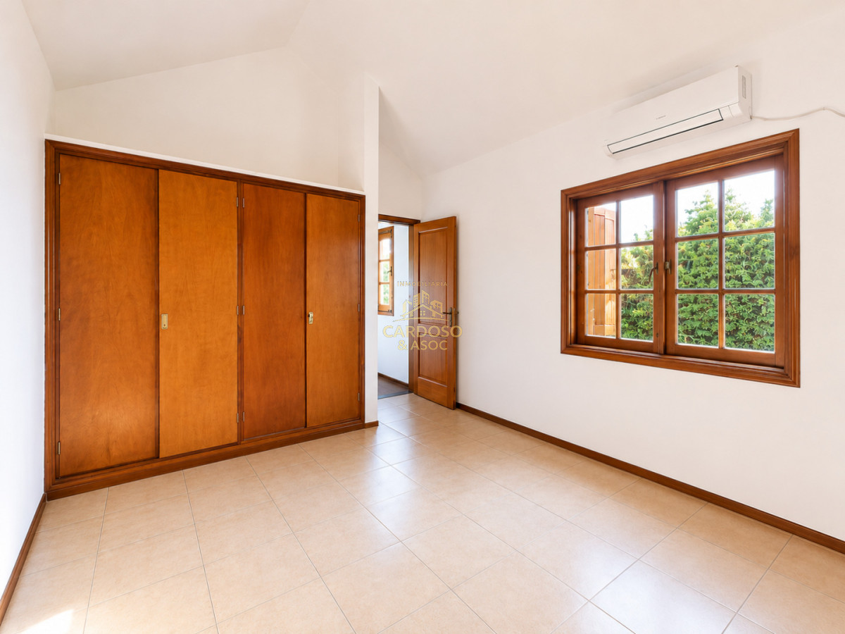 Apartamento ID.206 - Casa en venta oportunidad en Playa Mansa, Punta del Este