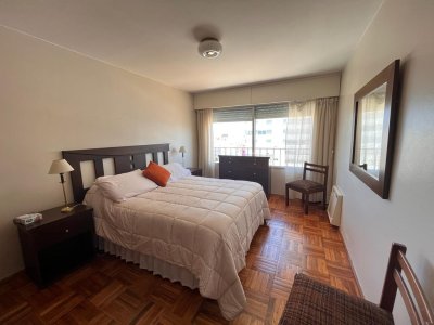 ALQUILER TEMPORARIO DE APARTAMENTO DE 2 DORMITORIOS EN PENINSULA PUNTA DEL ESTE - RSP13090A