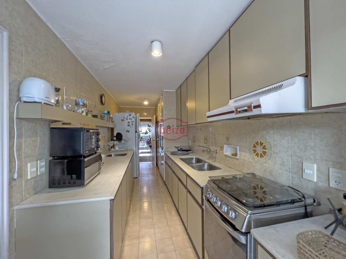 Apartamento ID.166333/Departamento-en-venta-de-1-suite-en-Alexander-Collection - En venta, departamento en primera linea de playa brava