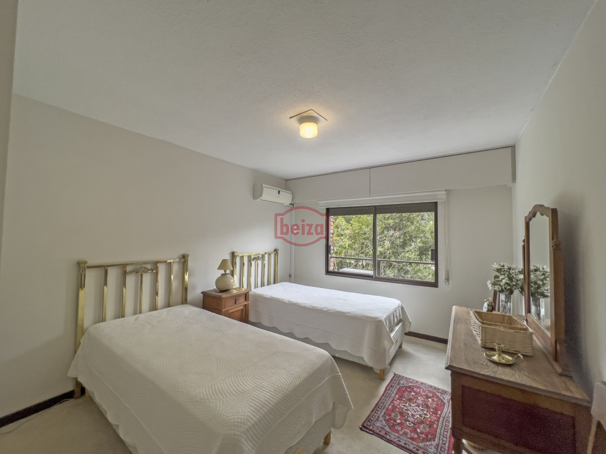Apartamento ID.166333/Departamento-en-venta-de-1-suite-en-Alexander-Collection - En venta, departamento en primera linea de playa brava