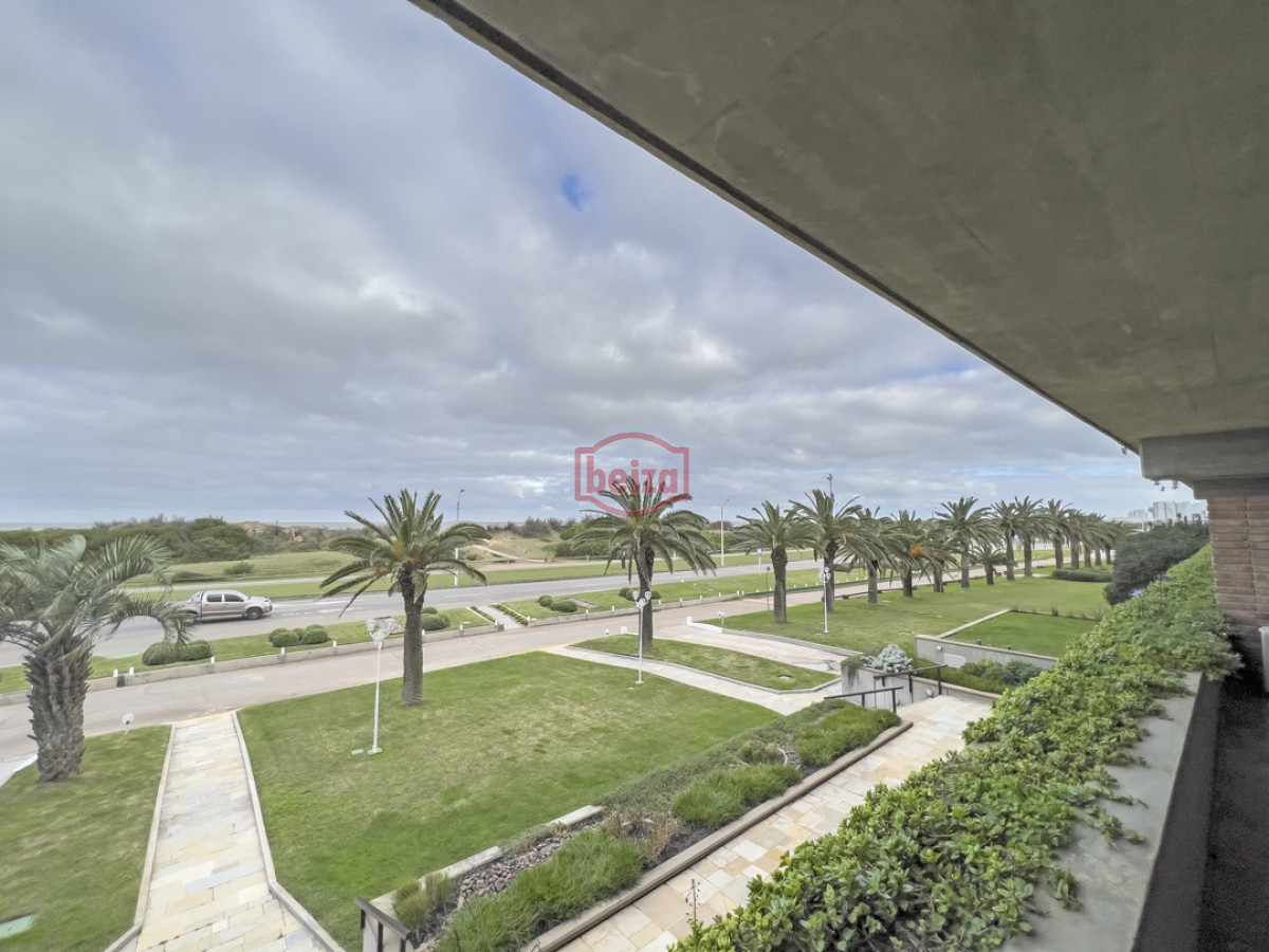 Apartamento ID.166333/Departamento-en-venta-de-1-suite-en-Alexander-Collection - En venta, departamento en primera linea de playa brava