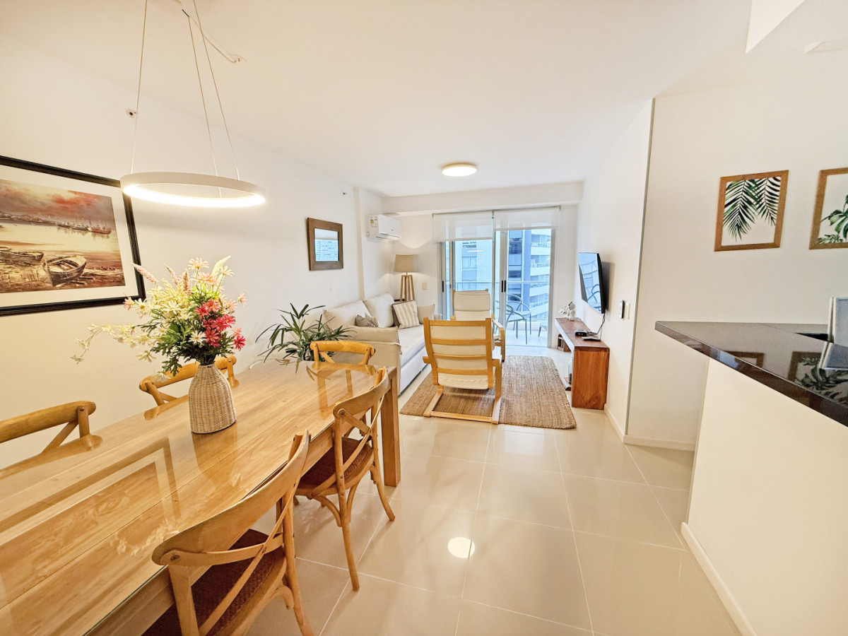 Imagen de Apartamento en venta de dos dormitorios en Punta del Este 