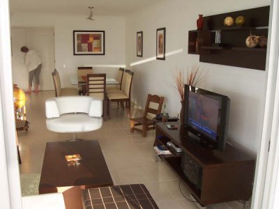 Apartamento en venta y alquiler en Mansa Punta del Este, 2 dormitorios, 2 baños