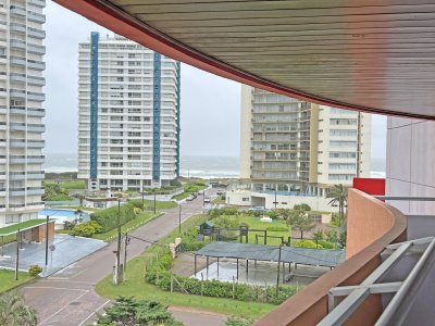 Apartamento 2 Dormitorios Playa brava  Punta del Este