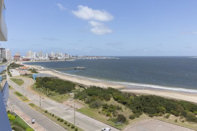  En Venta primera linea mansa