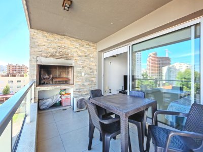 Moon en venta de 2 dormitorios con parrillero en la terraza 