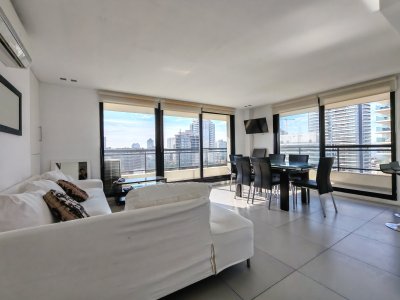 Apartamento en alquiler de 2 dormitorios con vista al mar