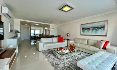 Apartamento en venta y alquiler en Brava Punta del Este, 3 dormitorios, 4 baños