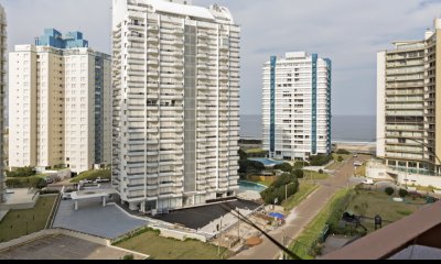 Venta playa brava a metros del mar - 2 dorm.