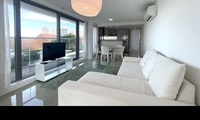 Departamento en venta a pocos metros de la playa brava - 2 dorm