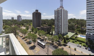 Venta Alquiler Apartamento 3 dormitorios Av Roosevelt Punta del Este