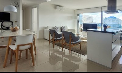 Apartamento en venta de tres dormitorios