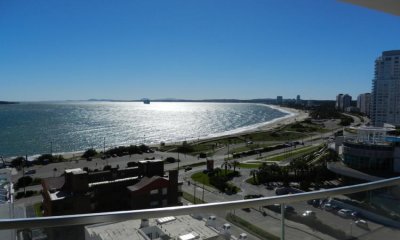 Apartamento en venta y alquiler en Mansa Punta del Este, 2 dormitorios, 2 baños