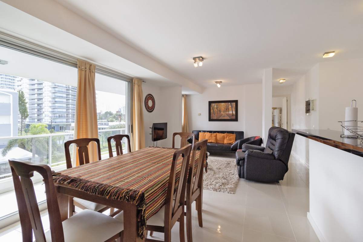 Apartamento en venta y alquiler en Brava Punta del Este, 1 dormitorios, 1 baños