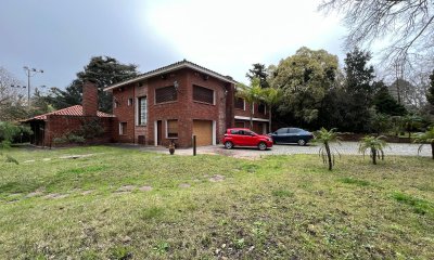 Venta de Casa 8 DORMITORIOS en Solanas