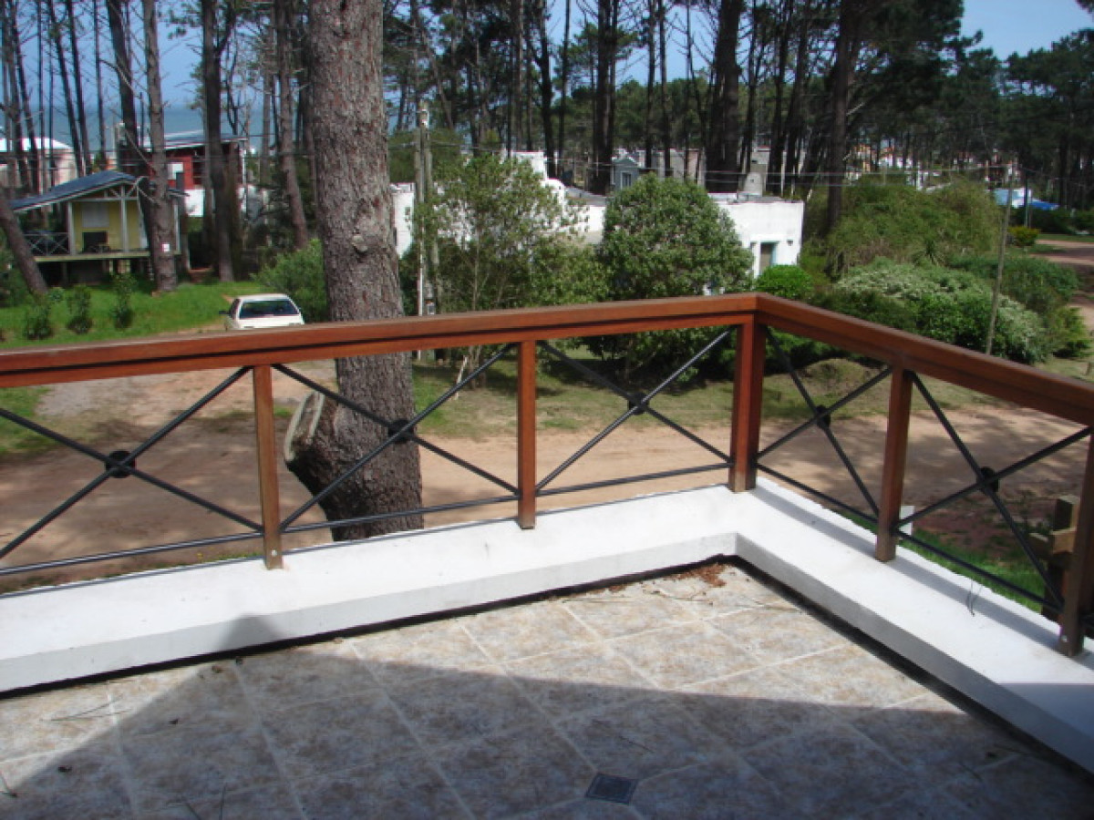 CASA EN MONTOYA - 3 DORM