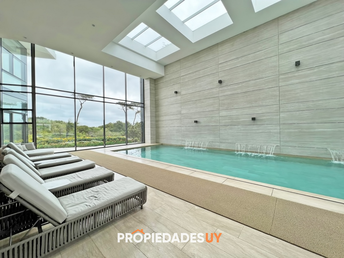 Paramount Tower Punta del Este