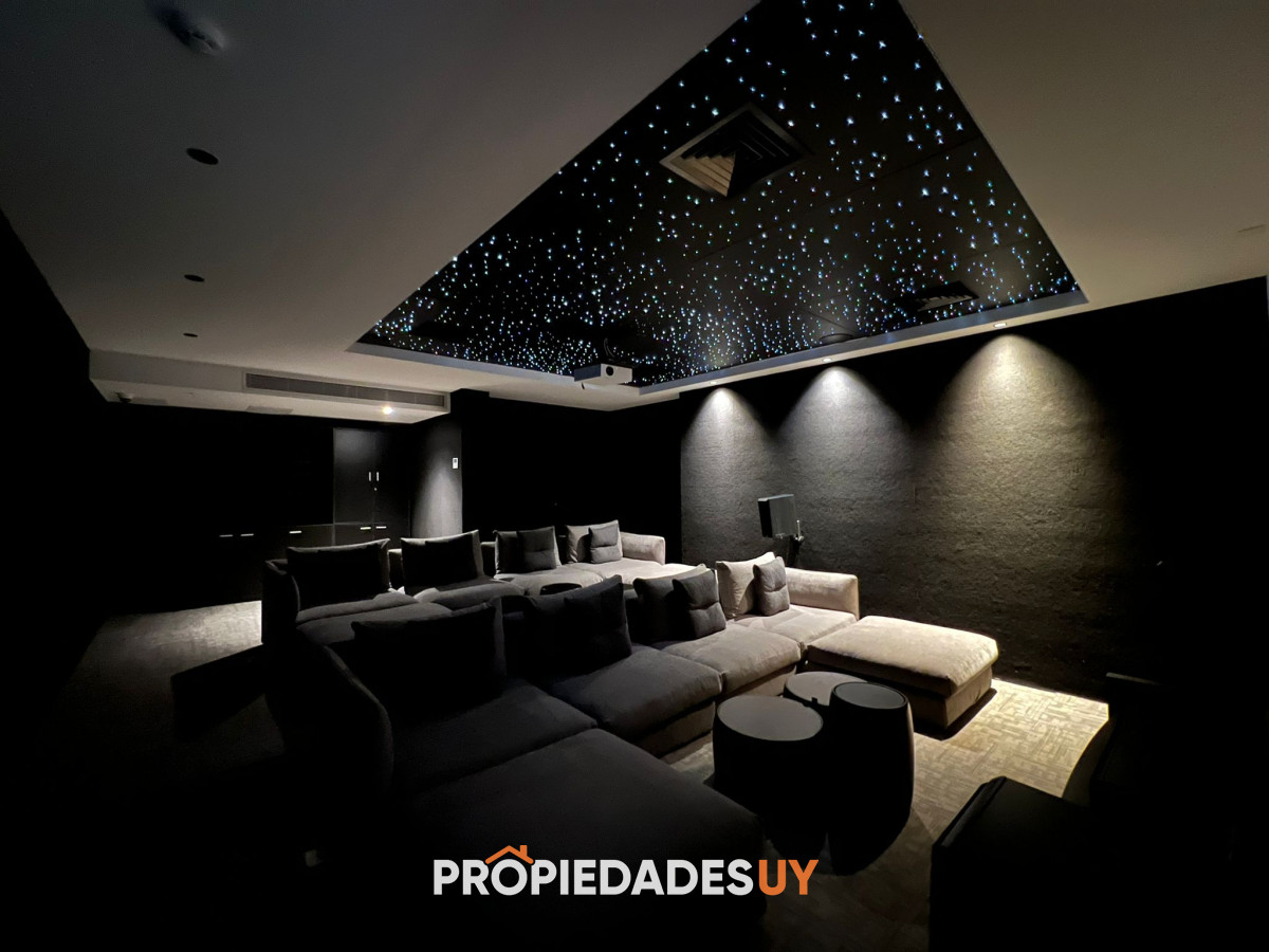 Paramount Tower Punta del Este