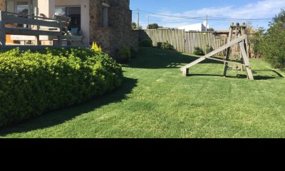 Casa en venta 4 dormitorios en Punta Piedras a 100 metros del mar