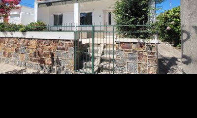 Casa ph en venta Maldonado centro con renta