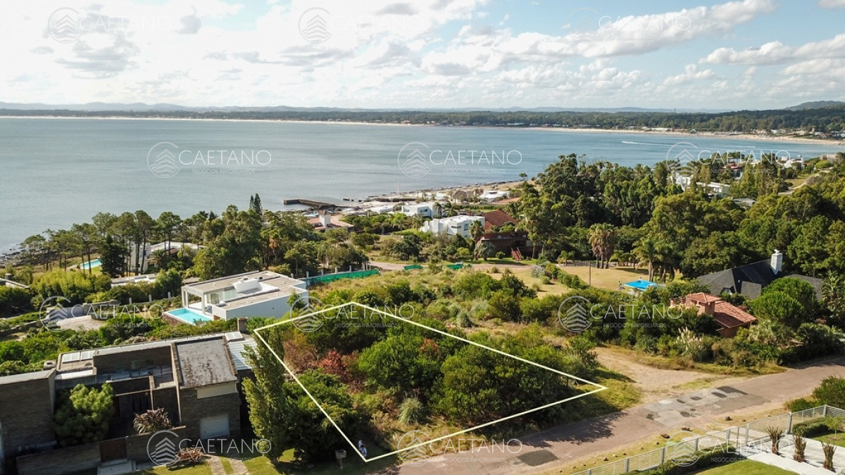 Lomo de la Ballena - GoPunta - Portal Inmobiliario de Punta del Este - Maldonado