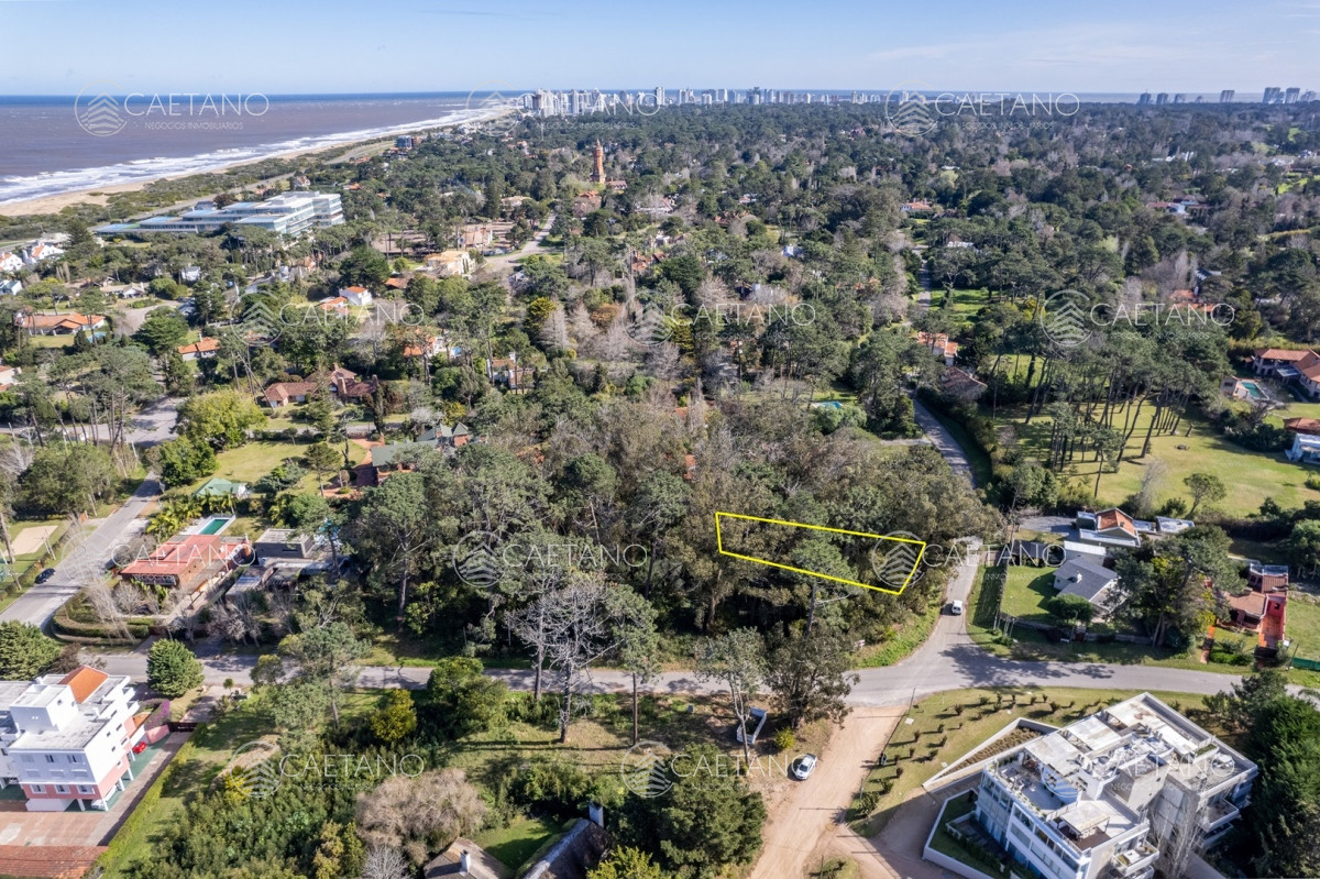 Terreno ID.994 - Vendo Terreno de 621 m en el Golf