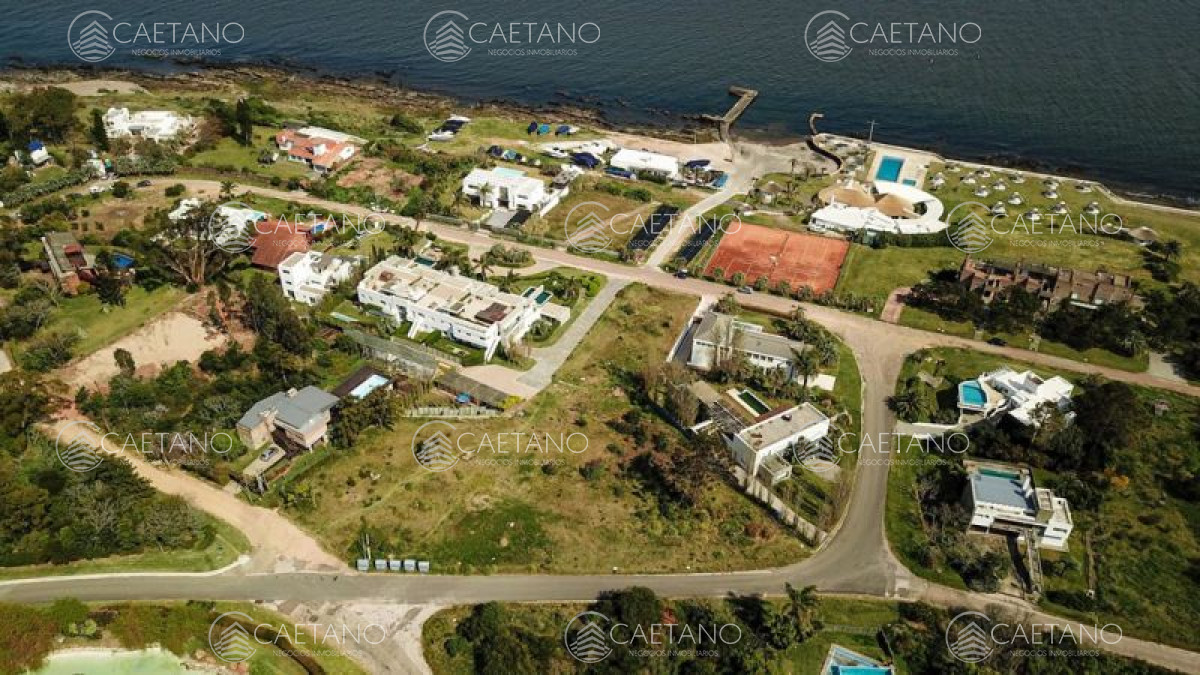 Lomo de la Ballena - GoPunta - Portal Inmobiliario de Punta del Este - Maldonado