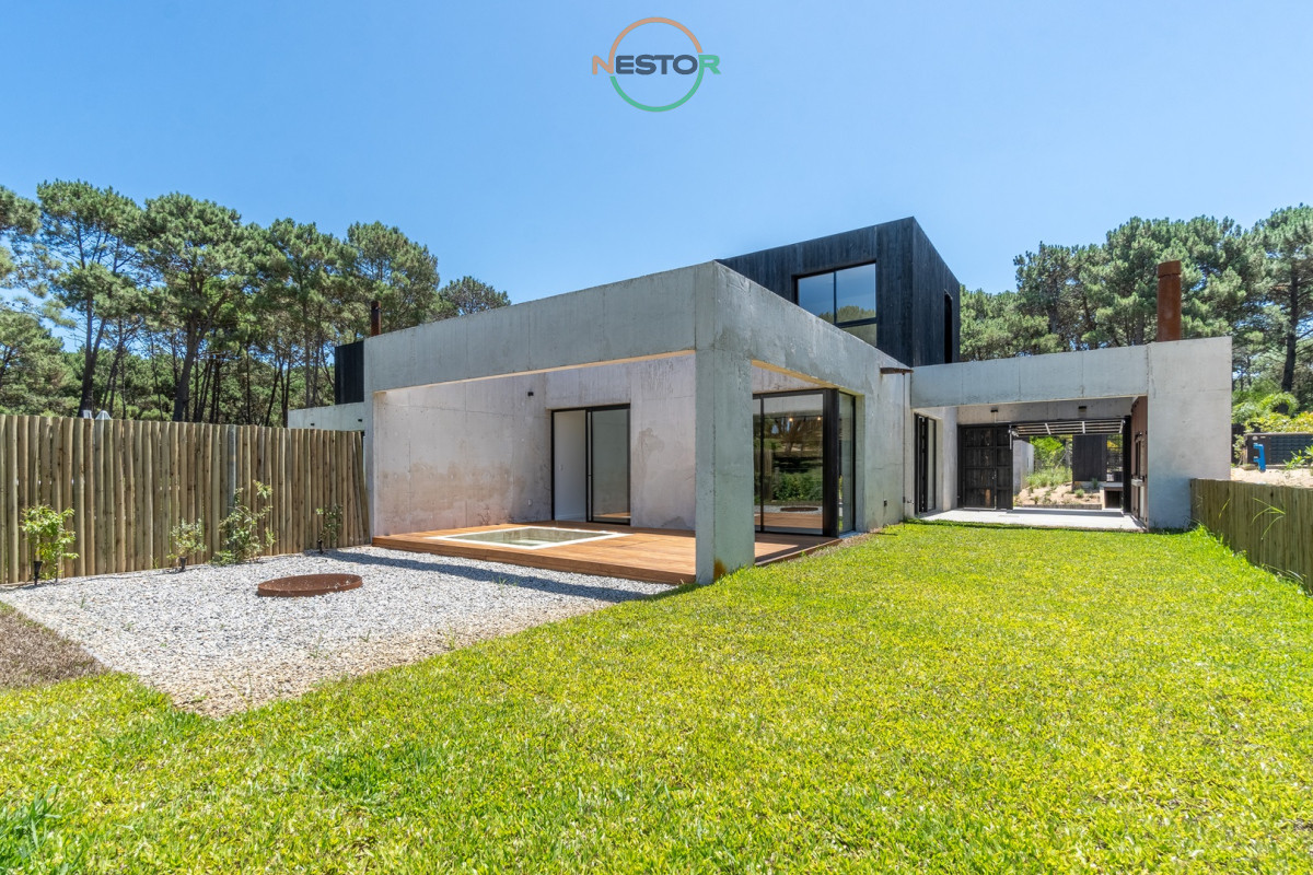 Casa ID.6684 - Casa 3 DORMITORIOS en Club del Lago, Punta Ballena