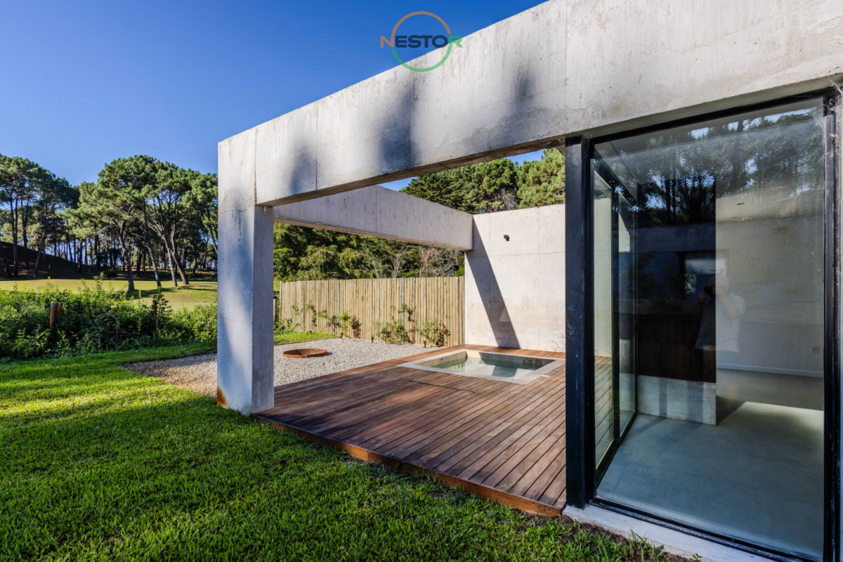 Casa ID.6684 - Casa 3 DORMITORIOS en Club del Lago, Punta Ballena