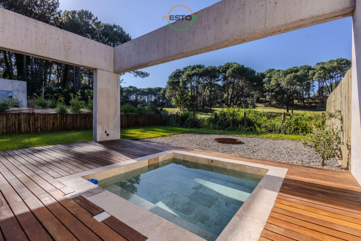 Casa ID.6684 - Casa 3 DORMITORIOS en Club del Lago, Punta Ballena