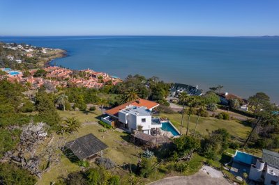 Casa de 4 dormitorios en venta, Punta del Este.