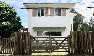 Casa en venta de 3 dormitorios en La Barra, Punta del Este.