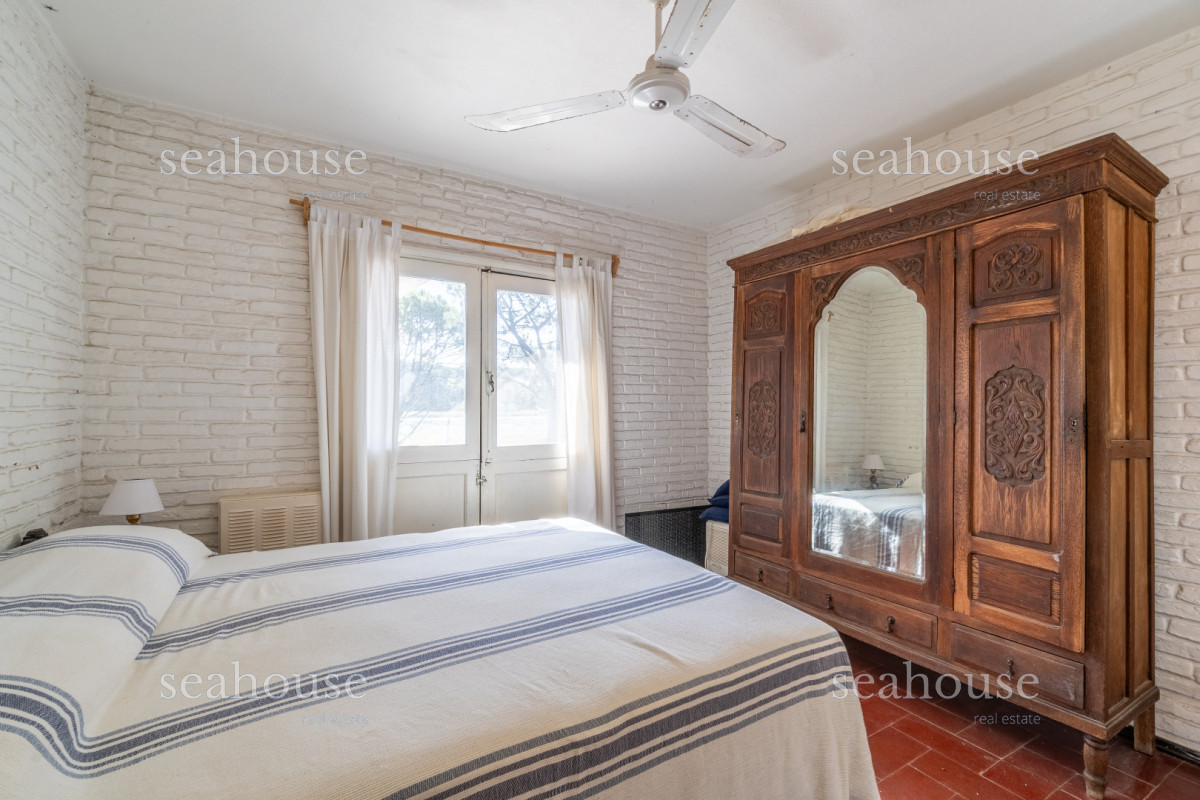 Casa Ref.1340 - Casa mas lote  frente a Laguna del Diario - Excelente ubicación 