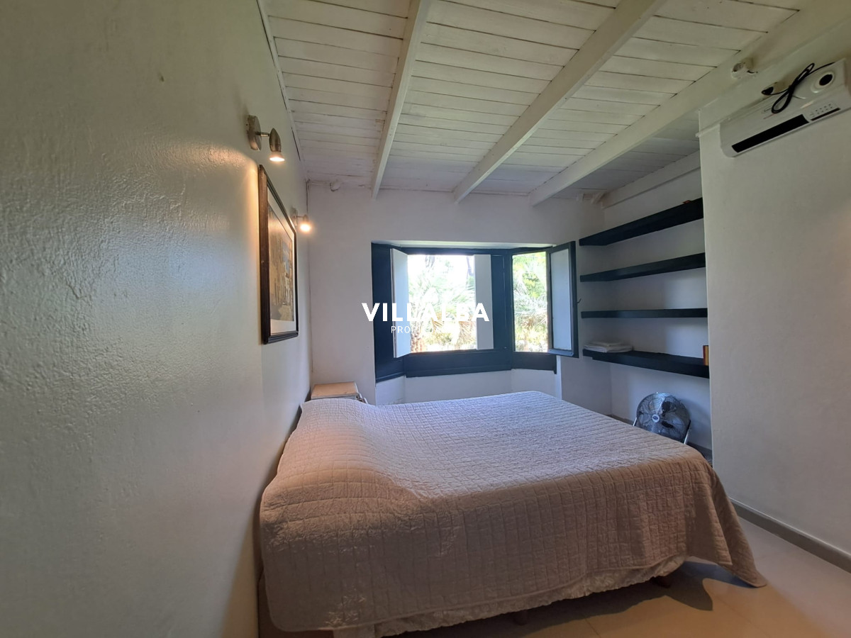 Apartamento ID.2916 - Venta de Hermosa propiedad con gran lote esquinero 