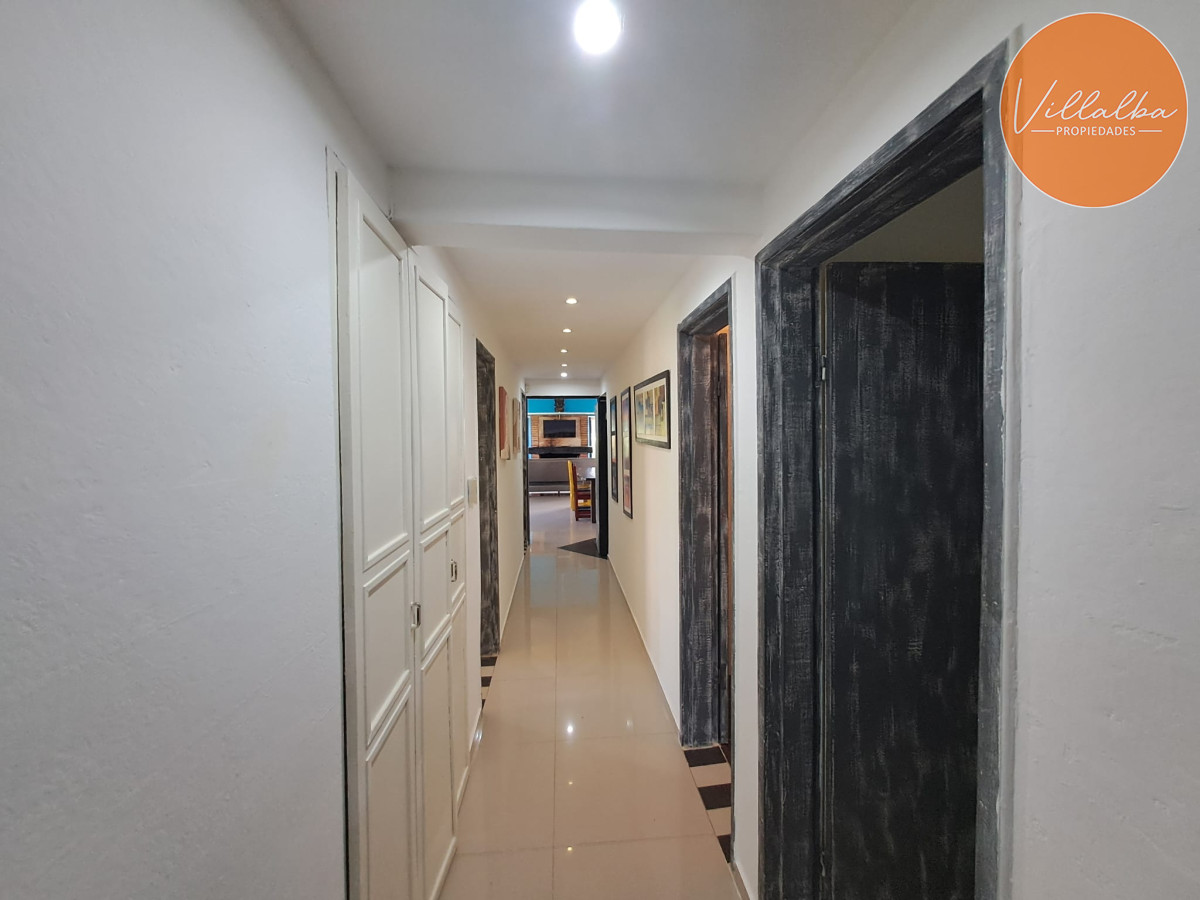 Apartamento ID.2916 - Venta de Hermosa propiedad con gran lote esquinero 