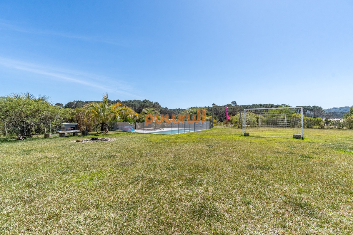 Casa ID.2475 - Casa 3 DORMITORIOS en Portezuelo Bosque, Punta Ballena
