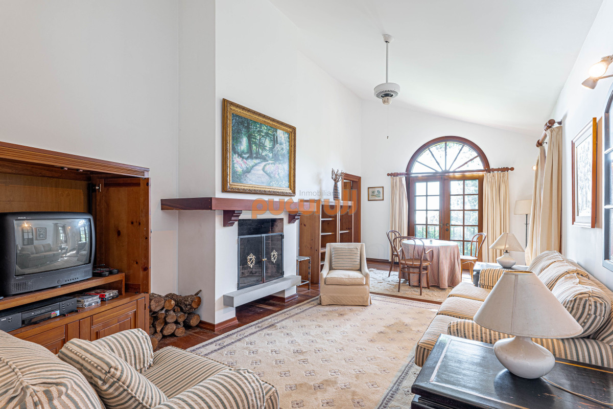 Casa ID.2501 - Casa en venta Punta Ballena 6 dormitorios