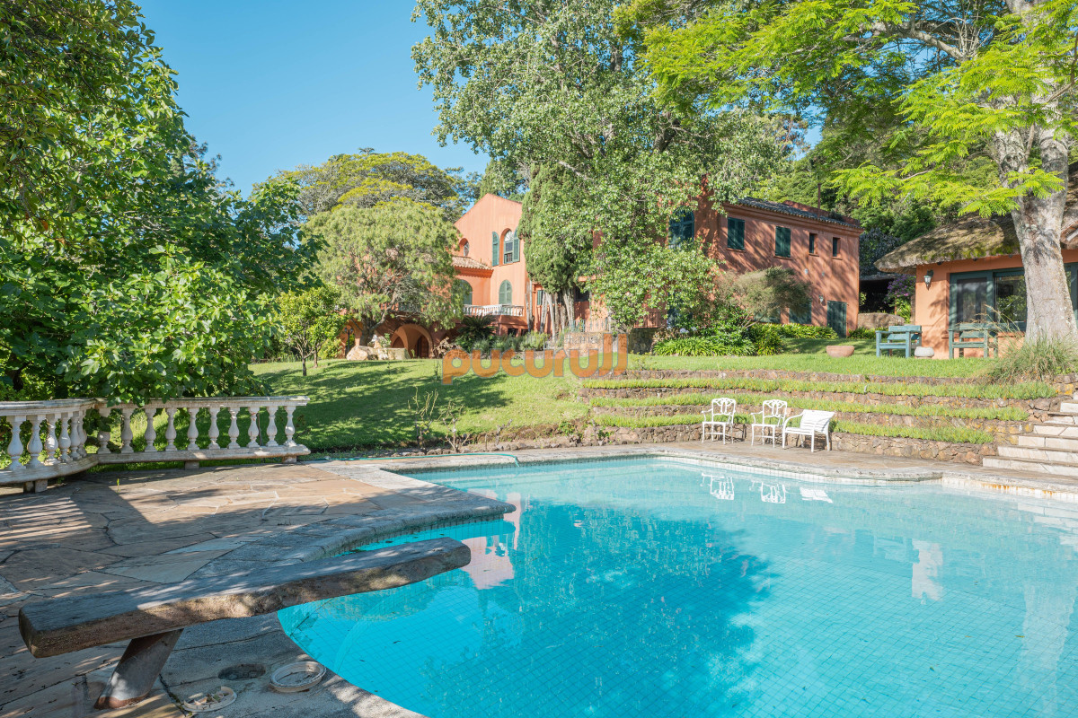 Casa ID.2501 - Casa en venta Punta Ballena 6 dormitorios