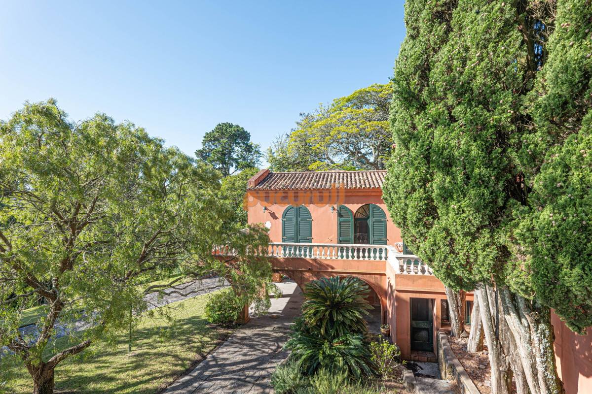 Casa ID.2501 - Casa en venta Punta Ballena 6 dormitorios