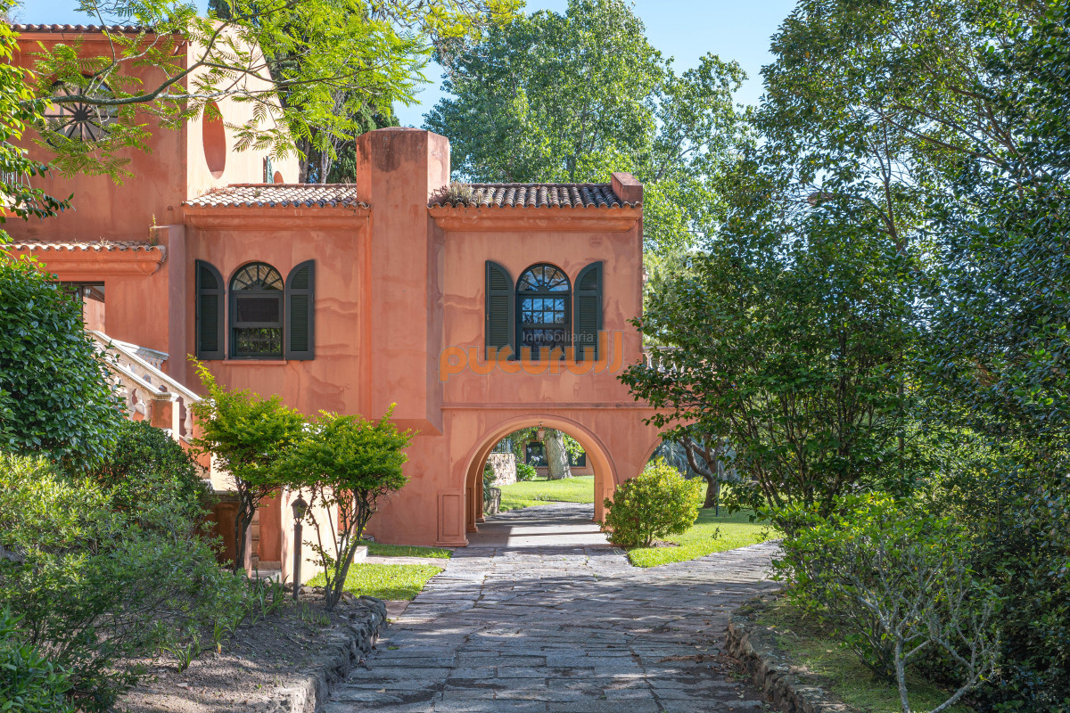 Casa ID.2501 - Casa en venta Punta Ballena 6 dormitorios