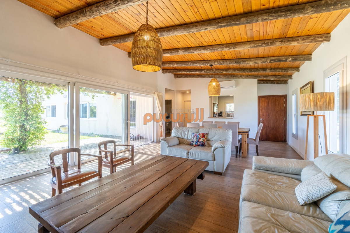 Casa ID.2475 - Casa 3 DORMITORIOS en Portezuelo Bosque, Punta Ballena