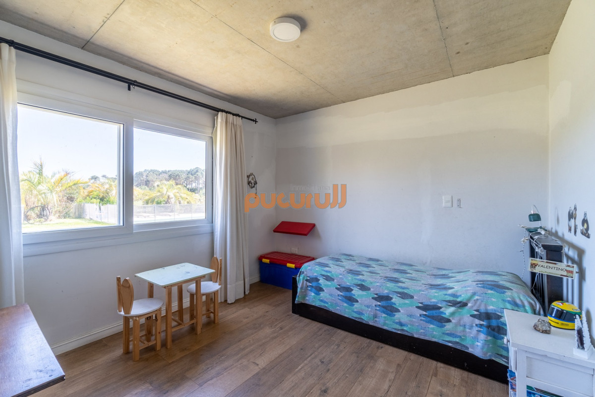 Casa ID.2475 - Casa 3 DORMITORIOS en Portezuelo Bosque, Punta Ballena