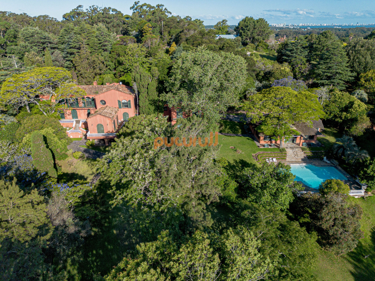 Casa ID.2501 - Casa en venta Punta Ballena 6 dormitorios