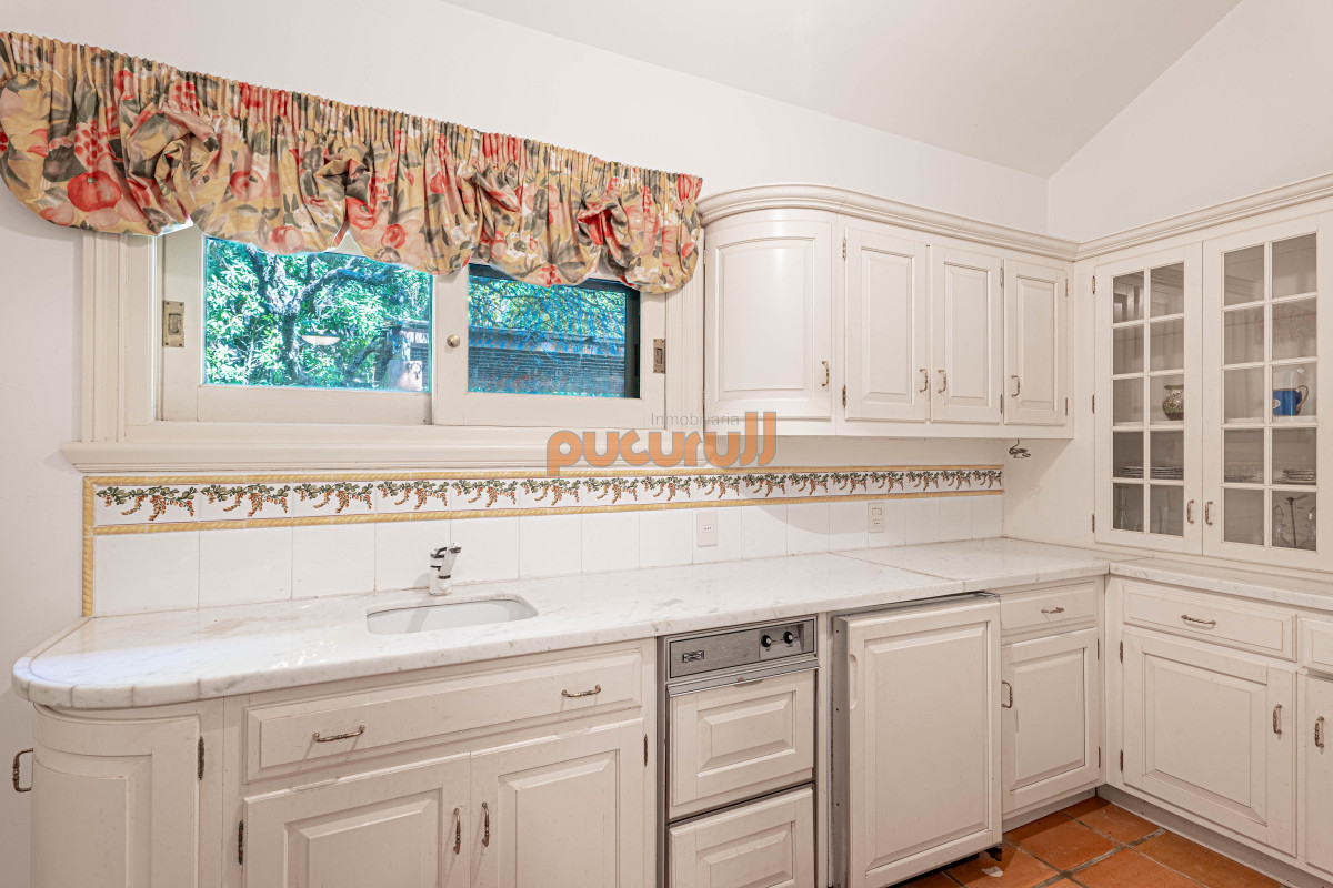 Casa ID.2501 - Casa en venta Punta Ballena 6 dormitorios