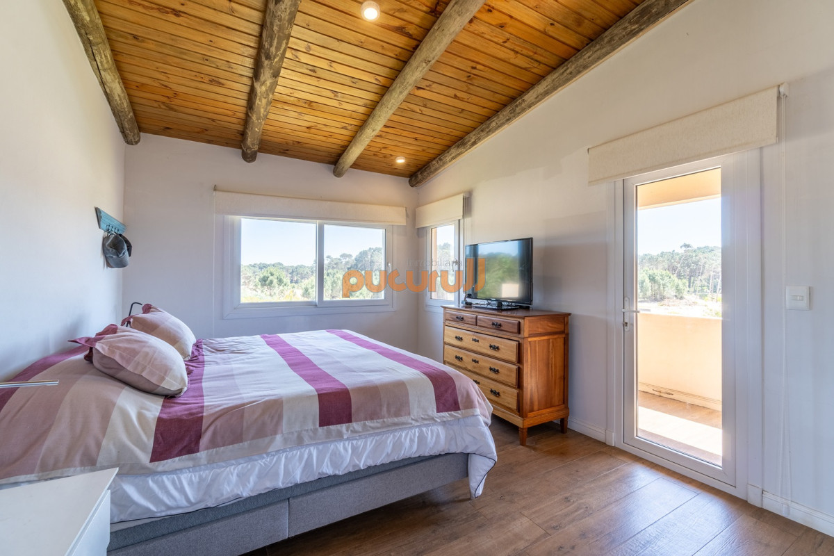 Casa ID.2475 - Casa 3 DORMITORIOS en Portezuelo Bosque, Punta Ballena