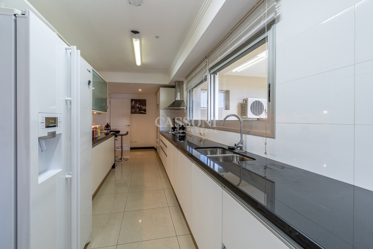 Apartamento ID.2410 - Espectacular apartamento en venta 3 suites y dependencia, Playa Brava. 