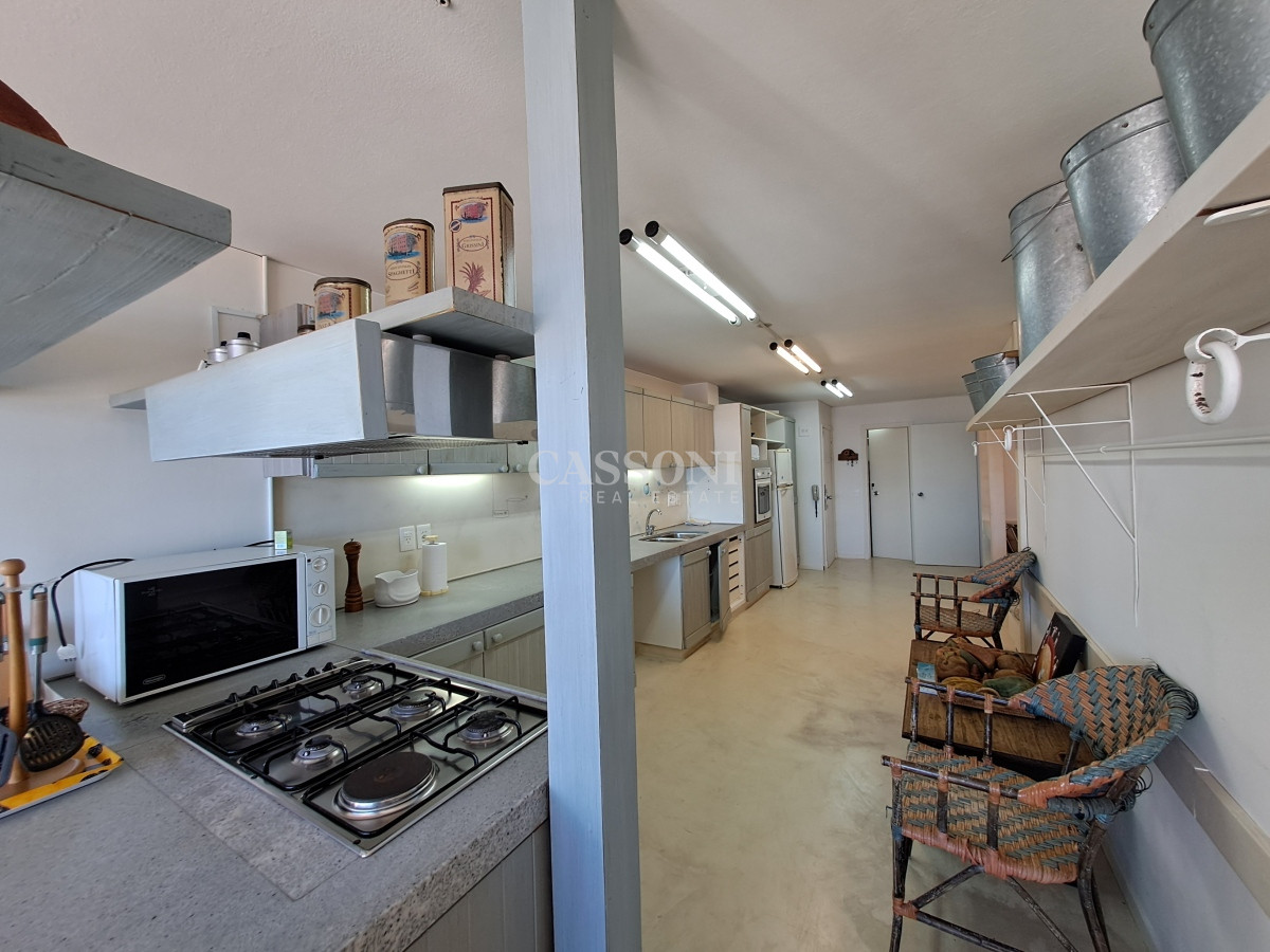 Apartamento ID.2411 - Espectacular planta 3 dormitorios y dependencia, Playa Brava