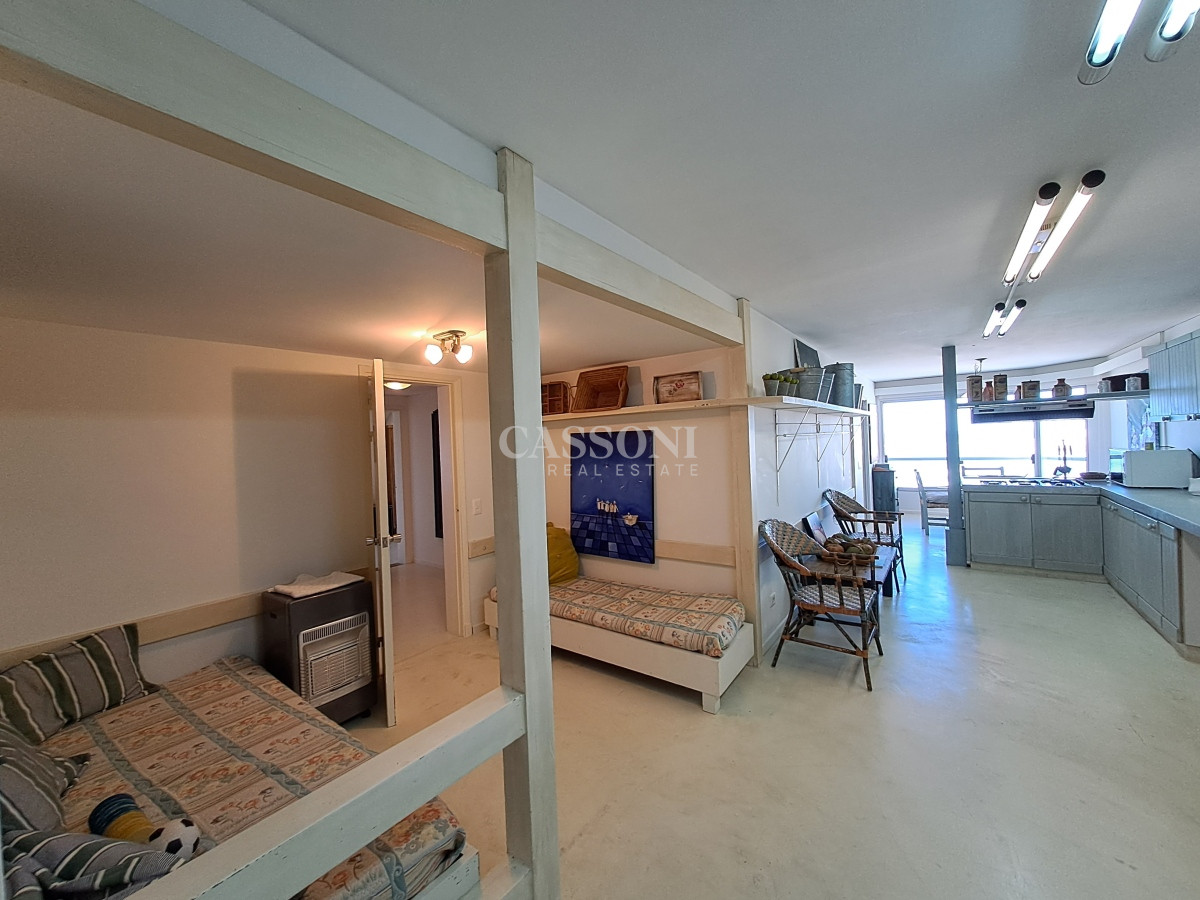 Apartamento ID.2411 - Espectacular planta 3 dormitorios y dependencia, Playa Brava