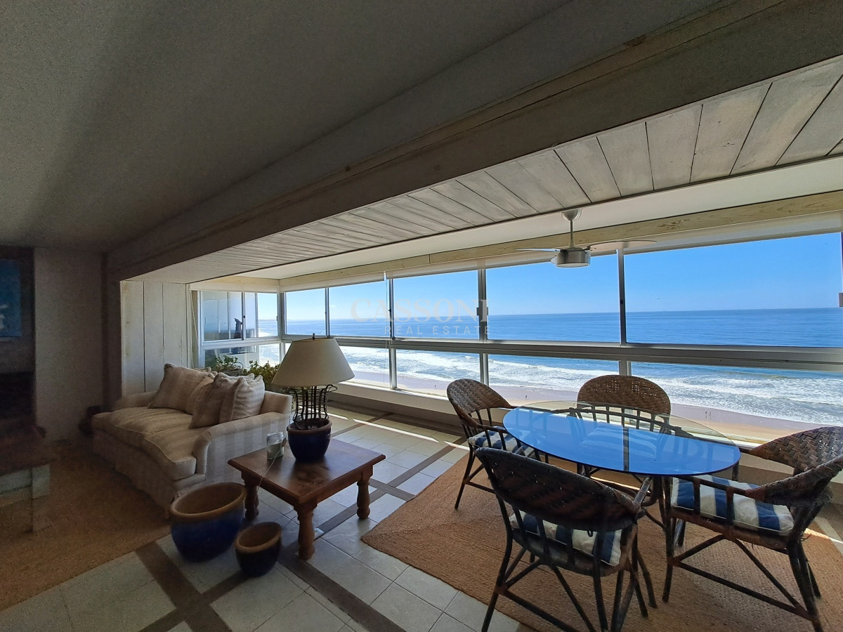 Apartamento ID.2411 - Espectacular planta 3 dormitorios y dependencia, Playa Brava