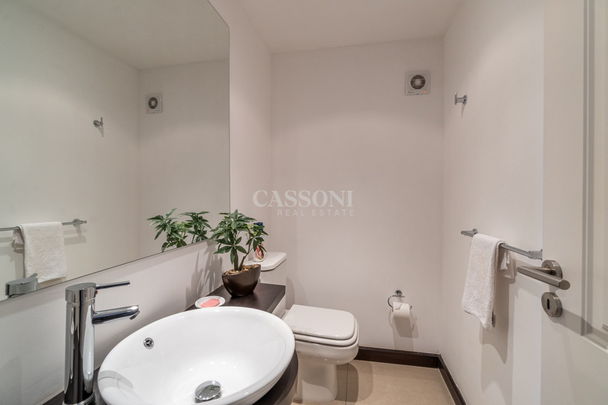 Apartamento ID.2410 - Espectacular apartamento en venta 3 suites y dependencia, Playa Brava. 